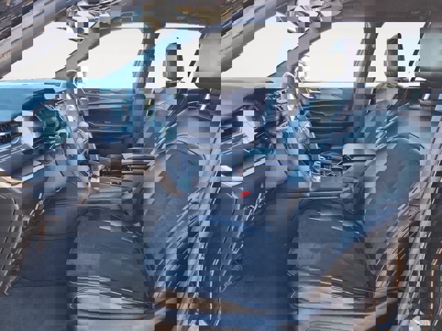 Used 2023 Jeep Grand Cherokee Altitude image 9