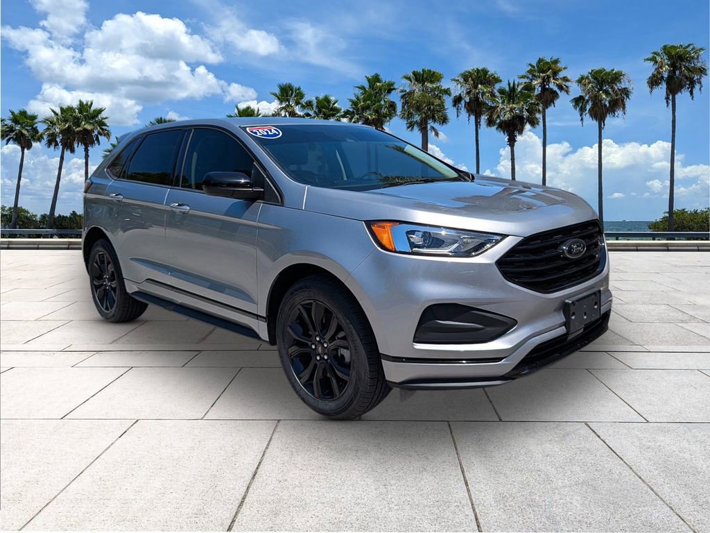 Certified 2024 Ford Edge SE w/ Black Appearance Package