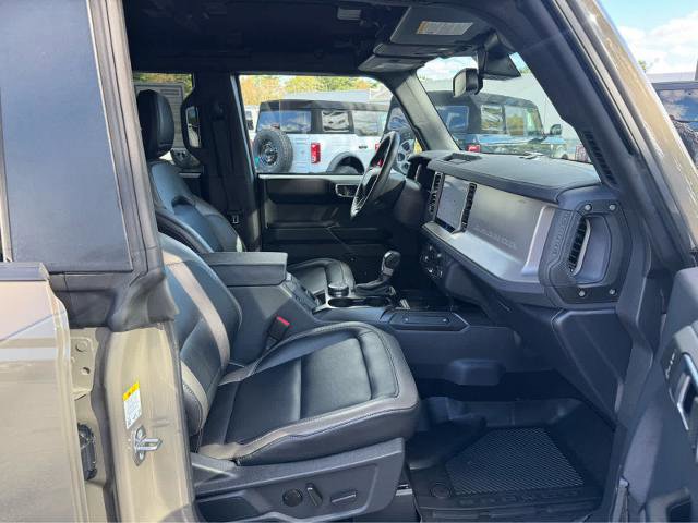 Certified 2025 Ford Bronco Outer Banks AWD/4WD image 13