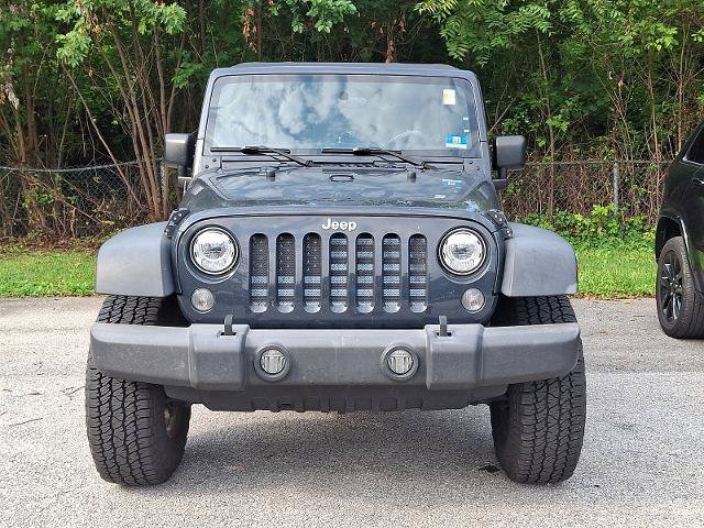 Used 2018 Jeep Wrangler Unlimited Sport w/ Connectivity Group AWD/4WD image 2