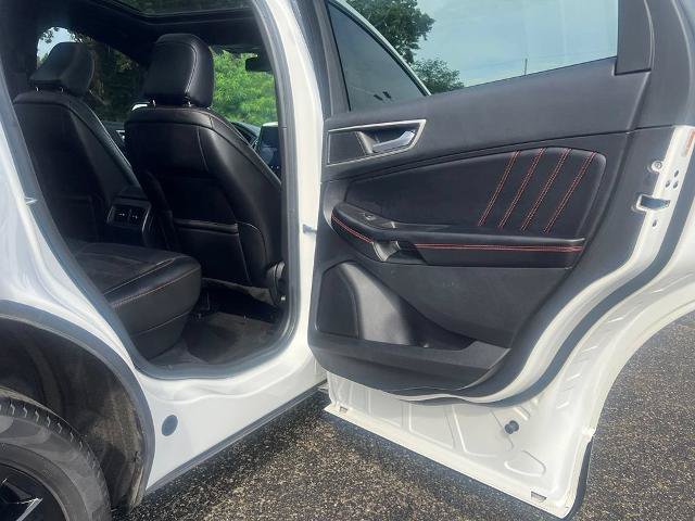Certified 2022 Ford Edge ST-Line w/ Class II Trailer Tow Package AWD/4WD image 36