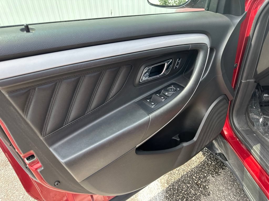 Certified 2018 Ford Taurus SEL w/ Equipment Group 201A FWD image 13