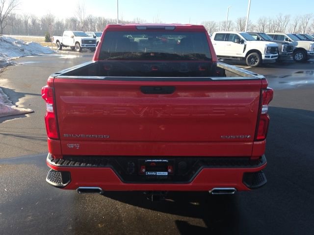 Used 2020 Chevrolet Silverado 1500 Custom w/ Custom Value Package image 11