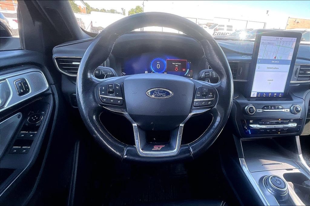 Certified 2020 Ford Explorer ST w/ ST Street Pack AWD/4WD image 4