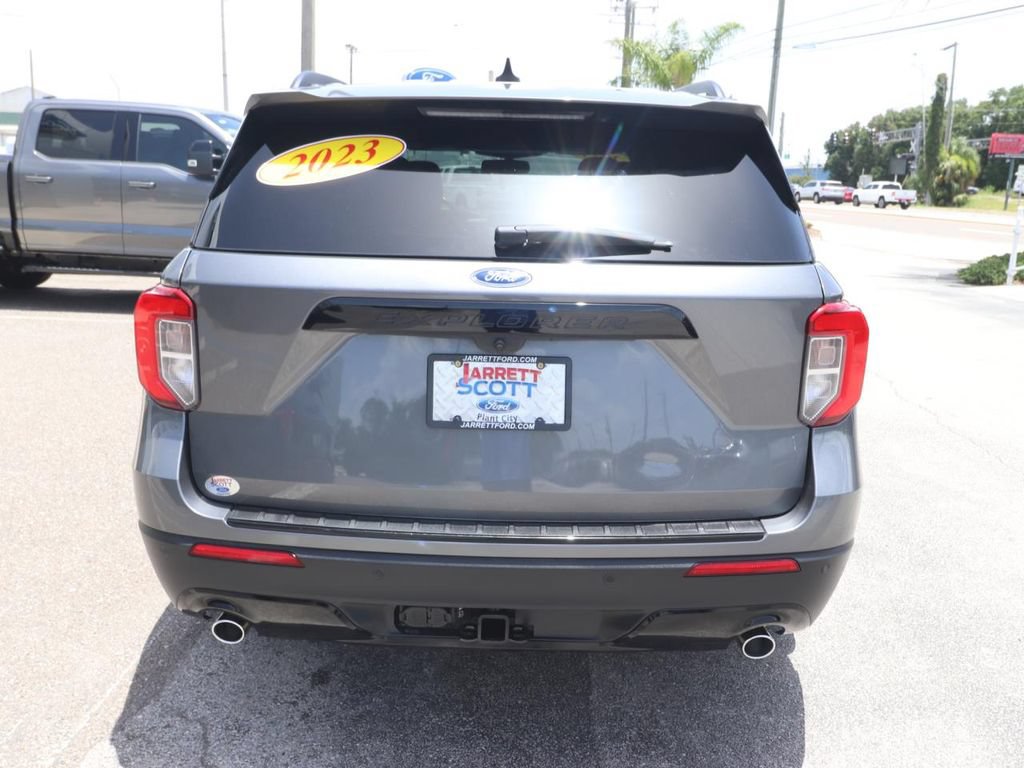Certified 2023 Ford Explorer ST-Line w/ Class IV Trailer Tow Package RWD image 10