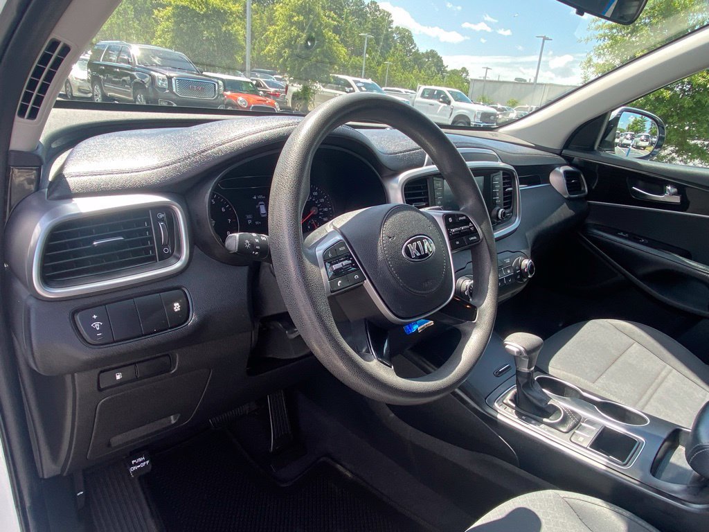 Used 2020 Kia Sorento L FWD image 9