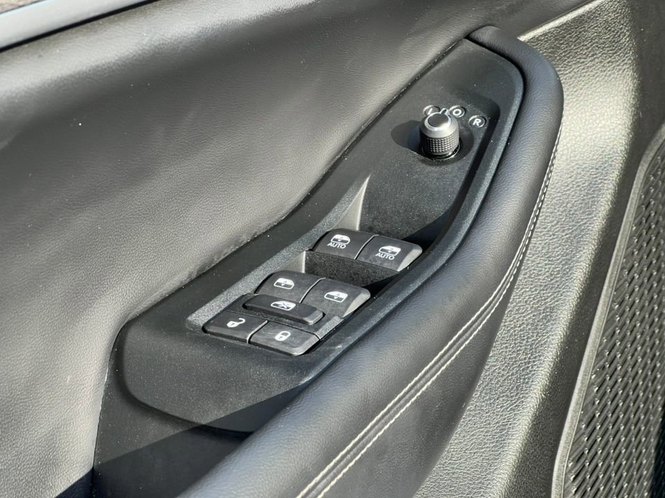 Used 2024 Jeep Grand Cherokee Limited w/ Trailer Tow Package image 19