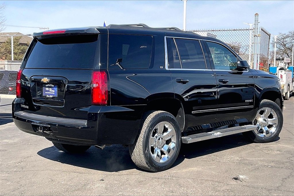 Used 2018 Chevrolet Tahoe LT w/ LT Signature Package image 11