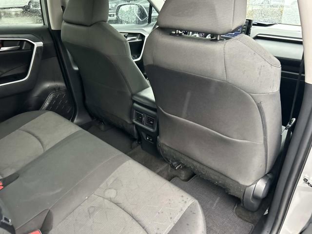 Used 2021 Toyota RAV4 XLE FWD image 23