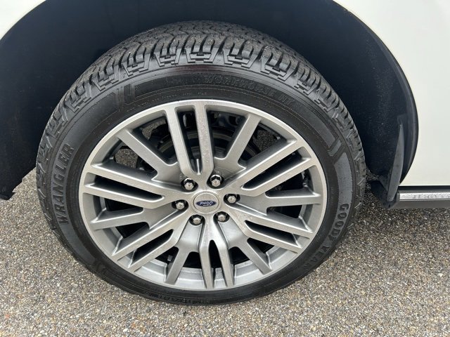 Certified 2022 Ford Expedition Limited image 12