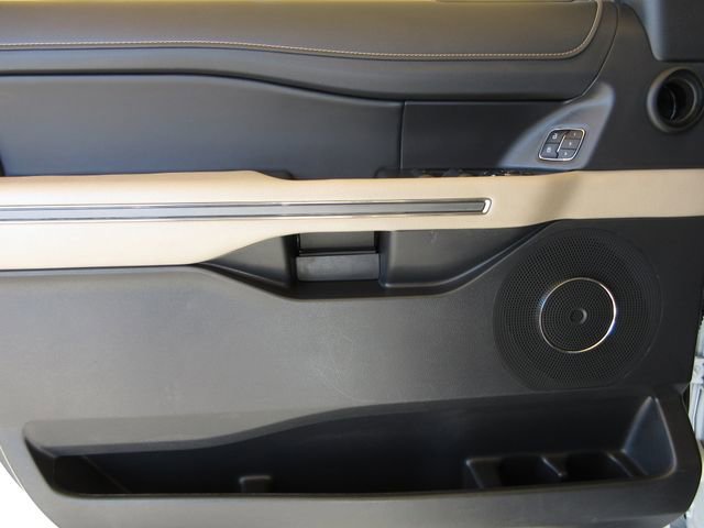 Certified 2024 Ford Expedition Max XLT image 9