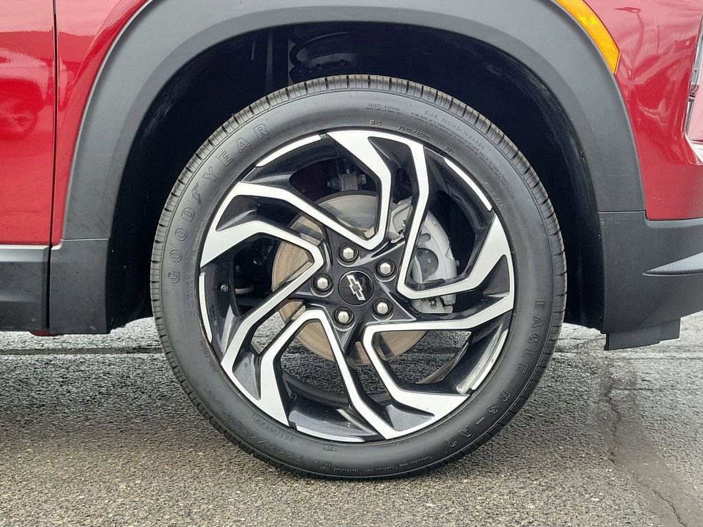 Used 2024 Chevrolet TrailBlazer RS w/ Convenience Package image 9