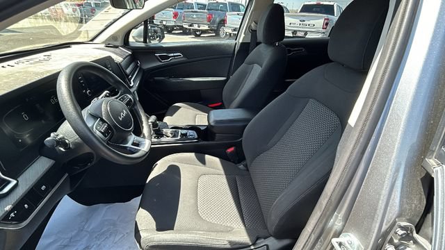 Used 2023 Kia Sportage LX AWD/4WD image 17