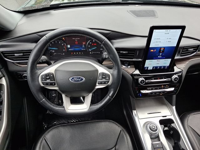Certified 2023 Ford Explorer Limited w/ Limited Technology Package AWD/4WD image 13