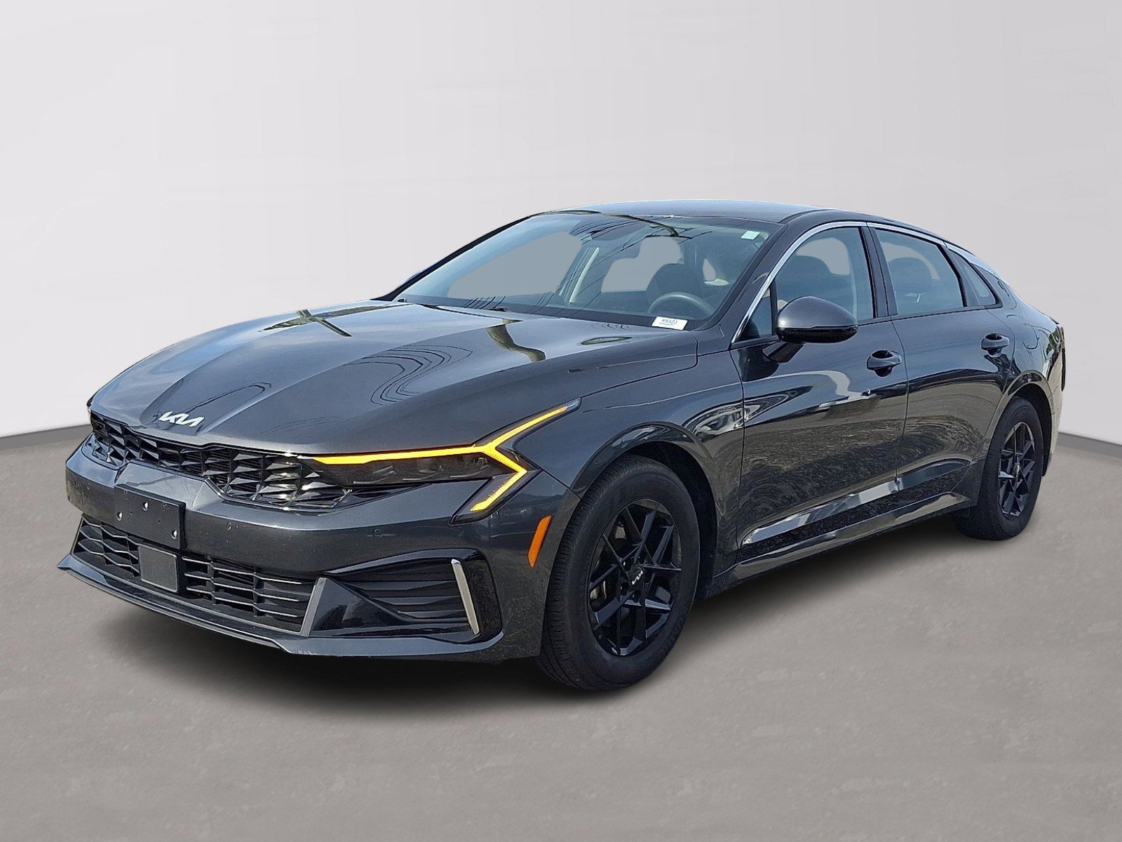 Used 2025 Kia K5 LXS FWD image 3