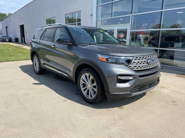 Certified 2024 Ford Explorer Limited AWD/4WD image 1