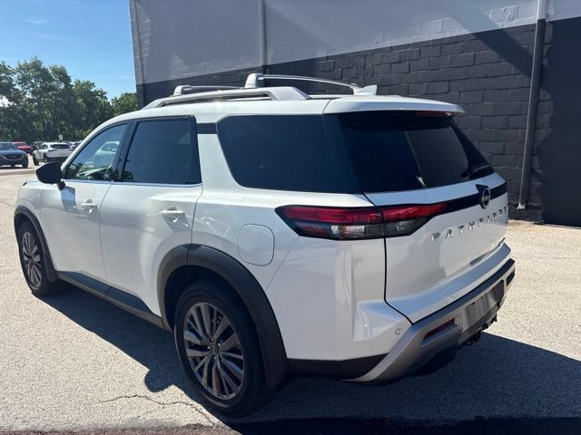 Used 2024 Nissan Pathfinder SL w/ SL Premium Package AWD/4WD image 28