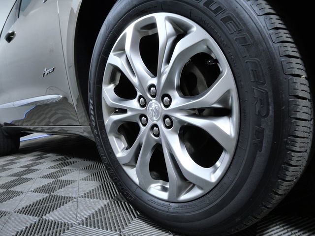 Used 2020 Buick Enclave Avenir w/ Avenir Technology Package AWD/4WD image 2