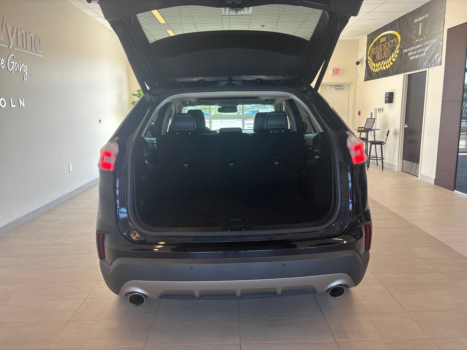 Certified 2020 Ford Edge Titanium FWD image 10