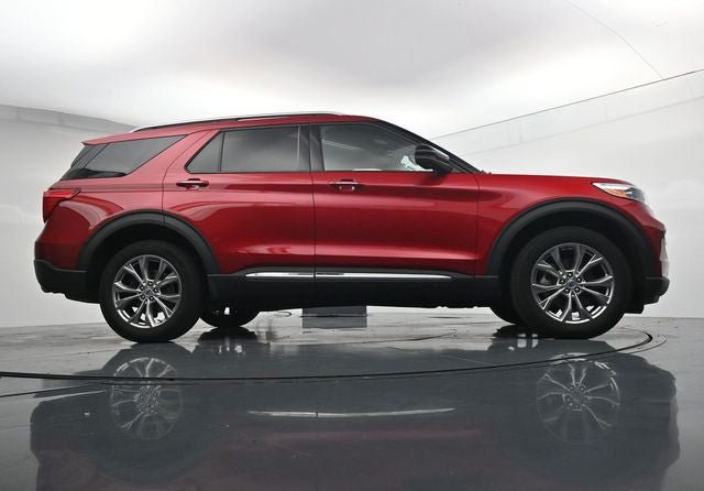 Certified 2022 Ford Explorer Limited w/ Equipment Group 301A AWD/4WD image 42