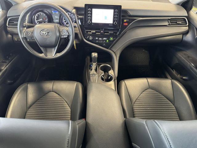 Used 2022 Toyota Camry SE FWD image 19