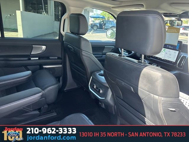Certified 2025 Ford Expedition Max Platinum AWD/4WD image 12