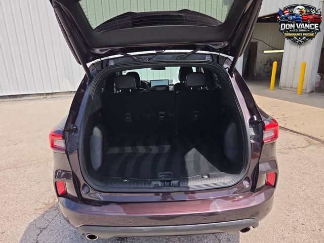 Certified 2023 Ford Escape ST-Line w/ Tech Pack #1 AWD/4WD image 22