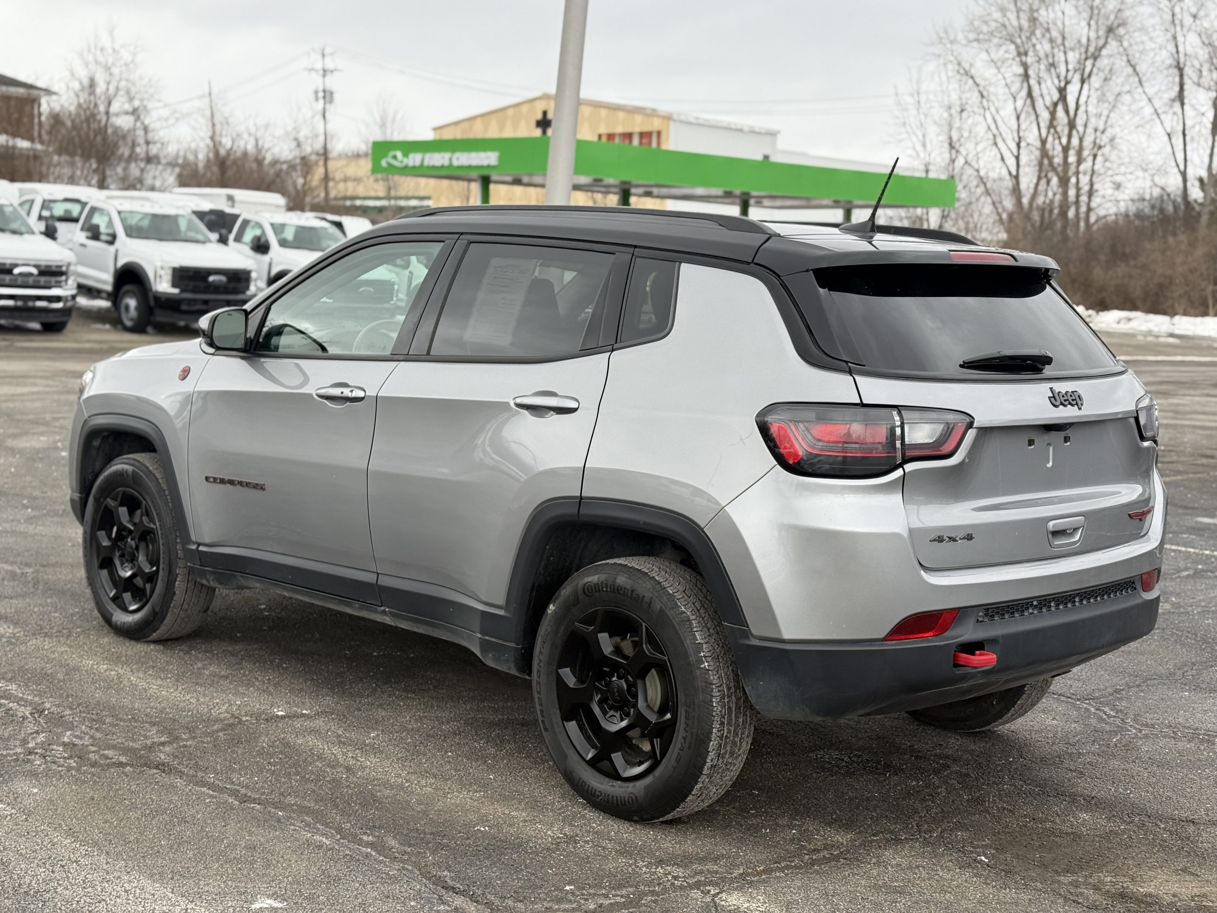 Used 2022 Jeep Compass Trailhawk w/ Trailhawk Elite Group image 4