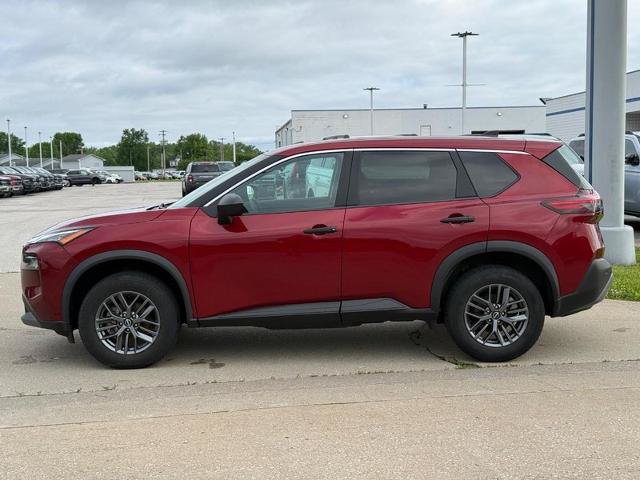 Used 2023 Nissan Rogue S FWD image 2