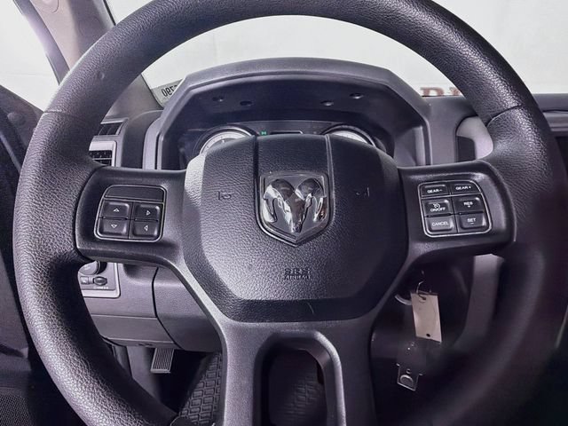 Used 2017 RAM 1500 Express RWD image 13
