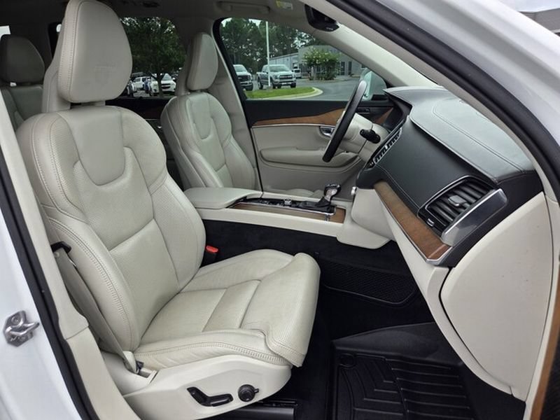 Used 2020 Volvo XC90 T6 Inscription AWD/4WD image 22