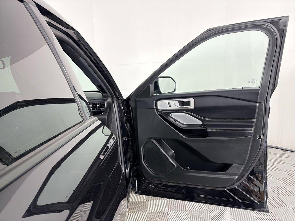 Certified 2023 Ford Explorer ST w/ Equipment Group 401A image 31