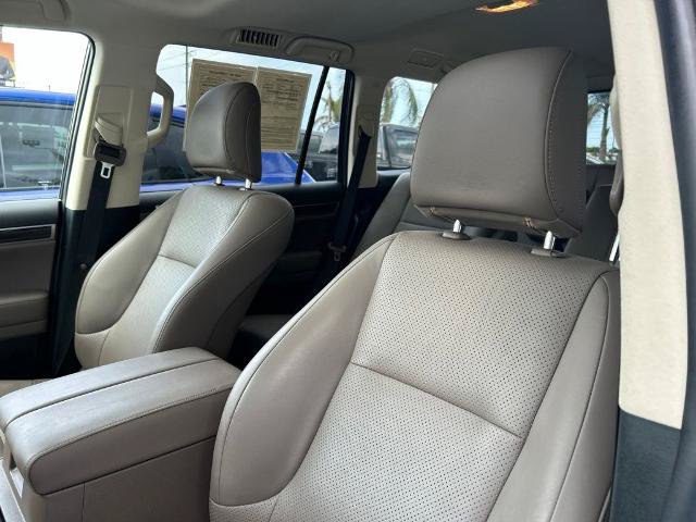 Used 2023 Lexus GX 460 Luxury w/ Sport Design Package AWD/4WD image 21