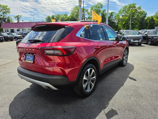 Certified 2023 Ford Escape Platinum AWD/4WD image 9