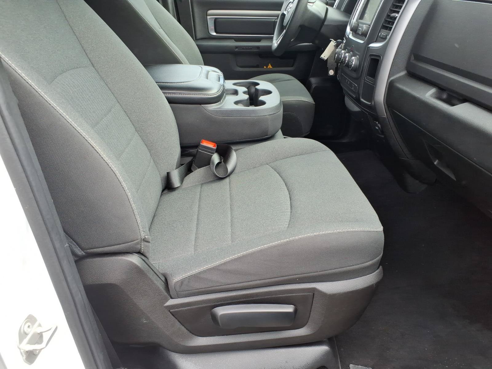 Used 2024 RAM 1500 Warlock AWD/4WD image 8