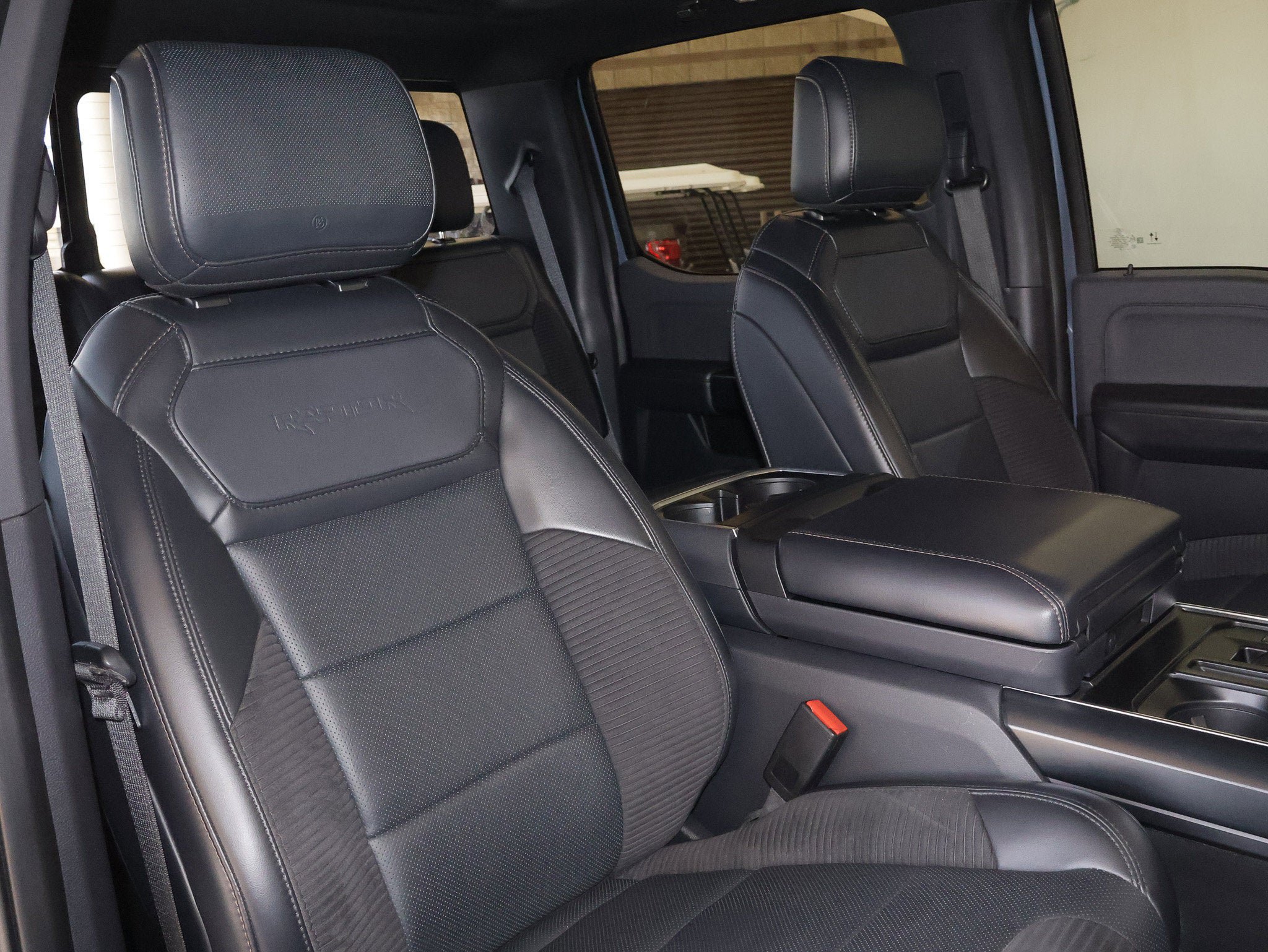 Certified 2023 Ford F150 Raptor w/ Raptor Carbon Fiber Package AWD/4WD image 43