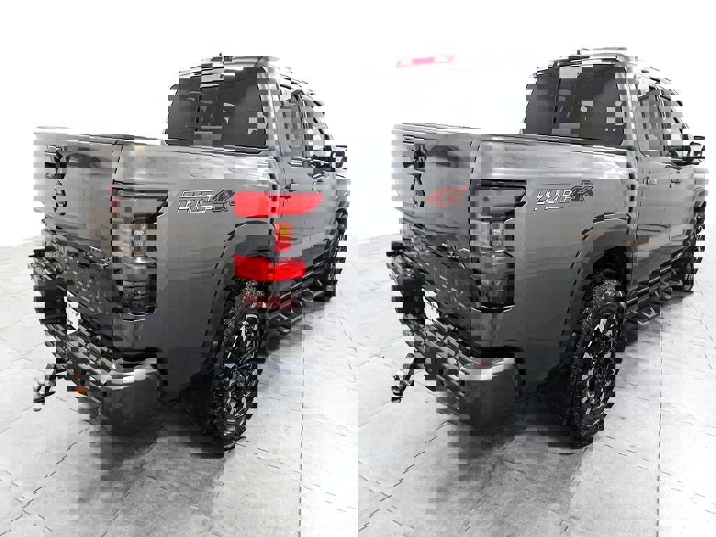 Used 2023 Nissan Frontier PRO-4X w/ Pro Convenience Package image 5