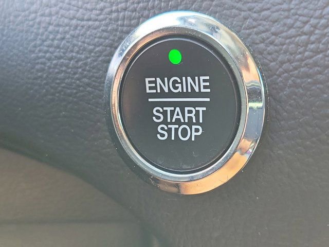 Certified 2024 Ford Edge SE w/ Black Appearance Package image 27