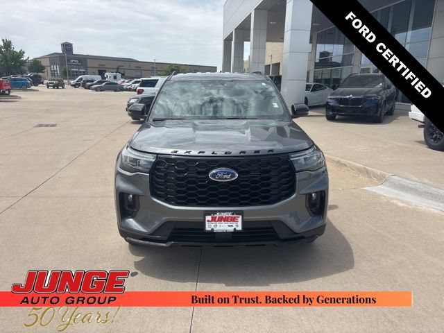 Certified 2025 Ford Explorer ST-Line AWD/4WD image 1