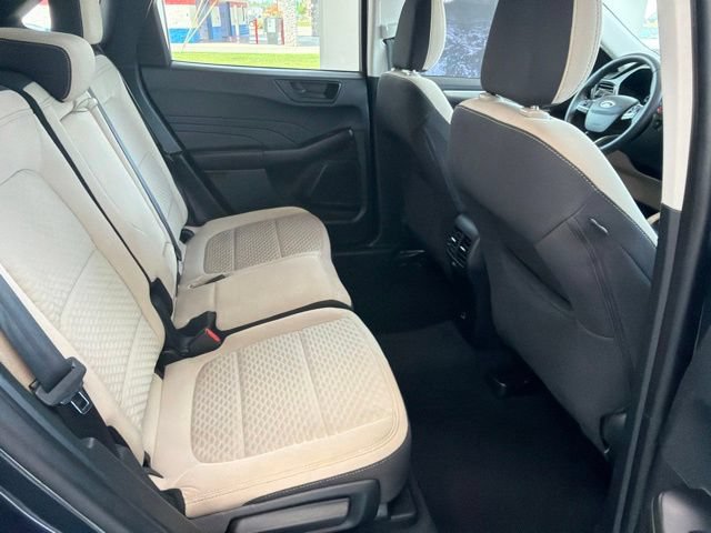 Certified 2022 Ford Escape SE w/ Convenience Package FWD image 9