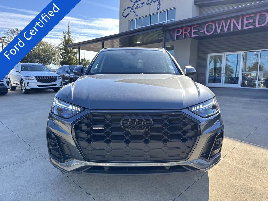 Used 2023 Audi Q5 2.0T Prestige w/ Prestige Package image 3