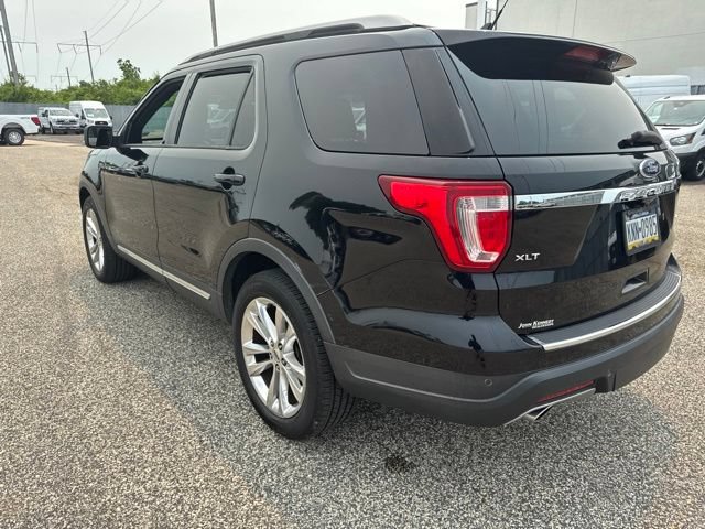 Certified 2018 Ford Explorer XLT w/ Equipment Group 202A AWD/4WD image 12