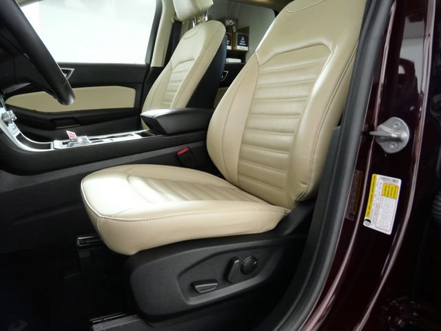 Certified 2024 Ford Edge SEL w/ Convenience Package AWD/4WD image 16