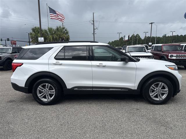 Certified 2021 Ford Explorer XLT w/ Equipment Group 202A RWD image 16