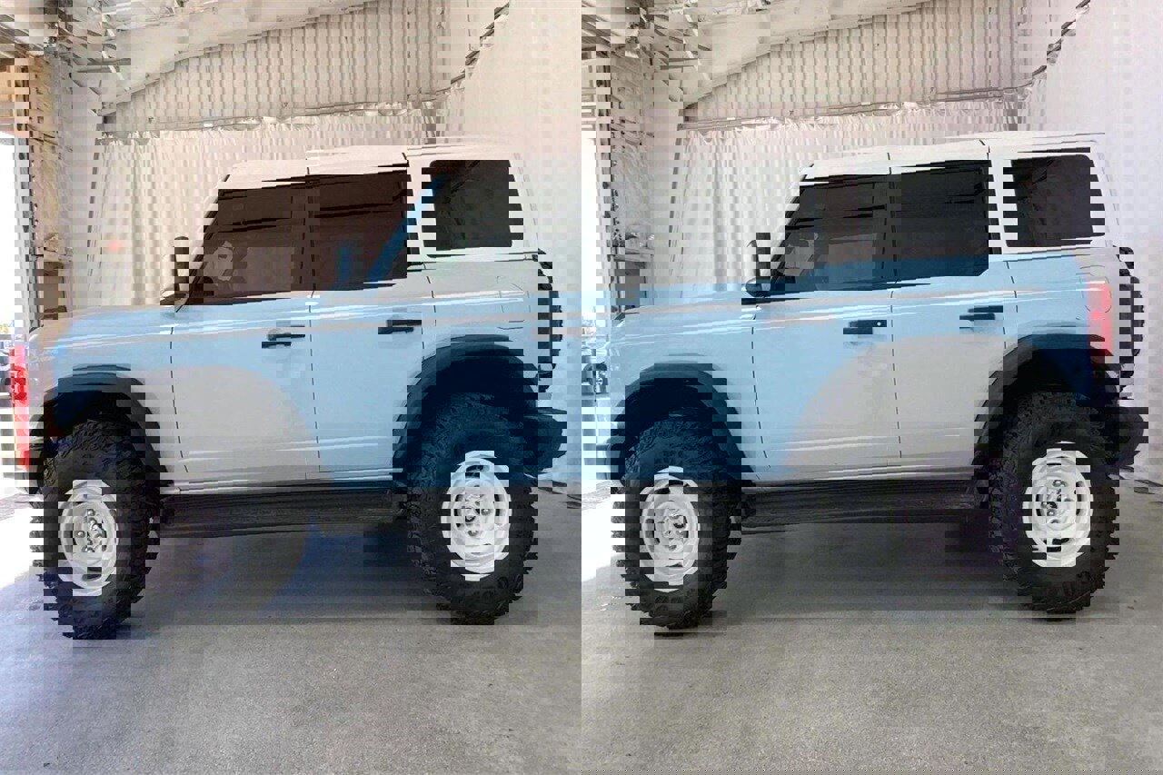 Certified 2025 Ford Bronco Heritage Edition image 26