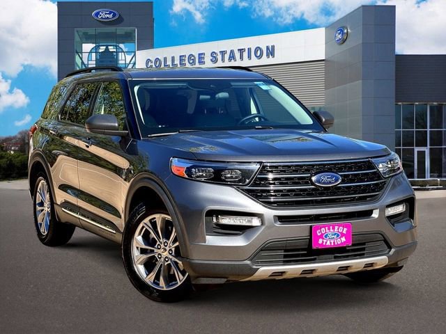 Certified 2021 Ford Explorer XLT w/ Equipment Group 202A image 5