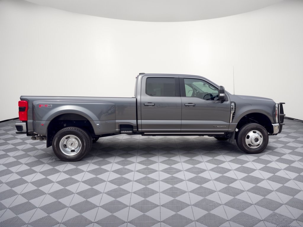 Certified 2025 Ford F350 Lariat w/ Lariat Ultimate Package AWD/4WD image 8