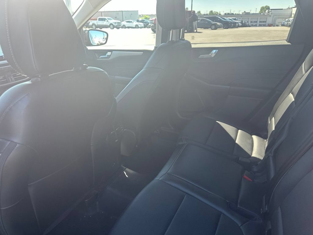 Certified 2022 Ford Escape SEL AWD/4WD image 11