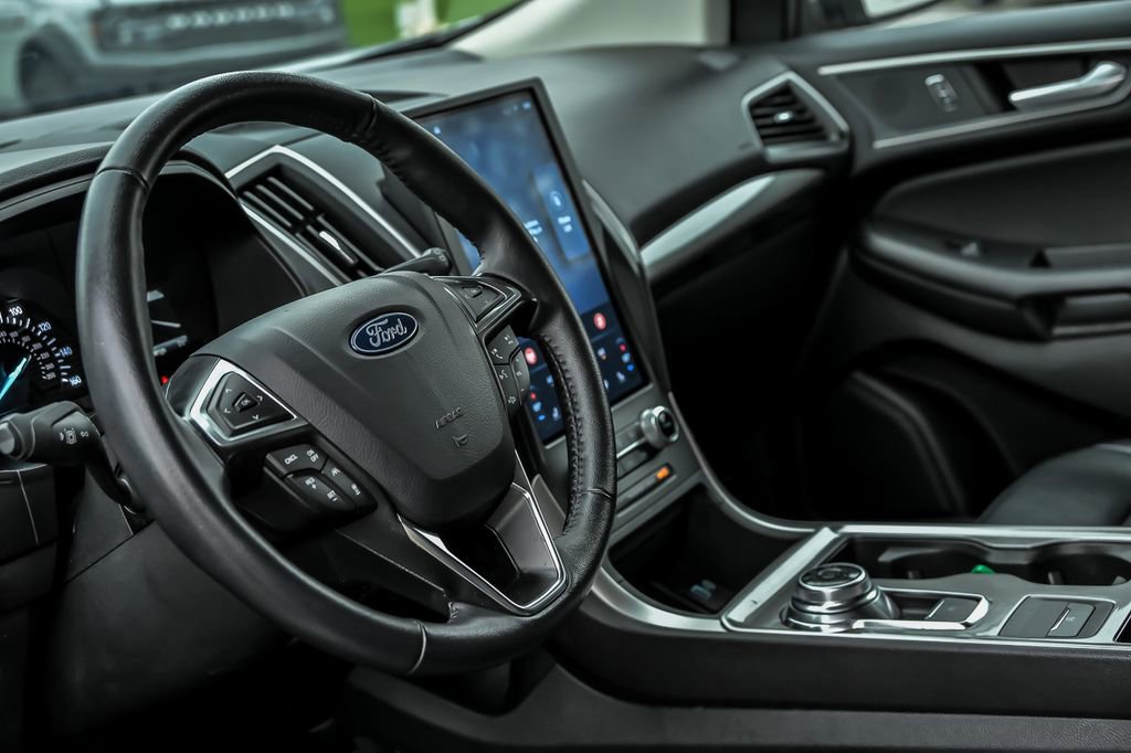 Certified 2024 Ford Edge SEL image 20