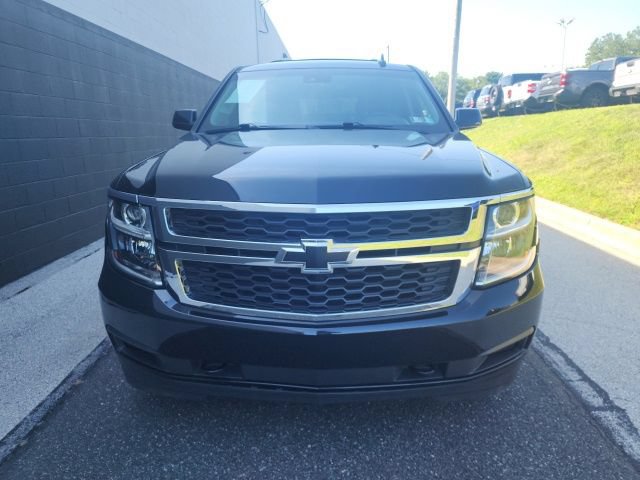 Used 2019 Chevrolet Tahoe LS w/ Enhanced Driver Alert Package AWD/4WD image 2